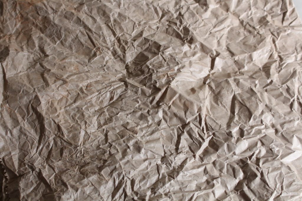 Make your own greaseproof paper with a paper bag
