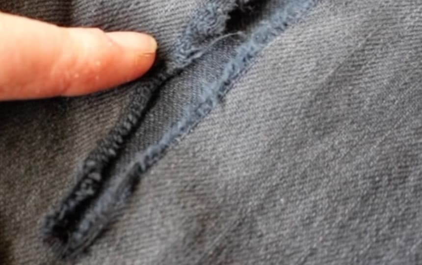 Mending a woven garment